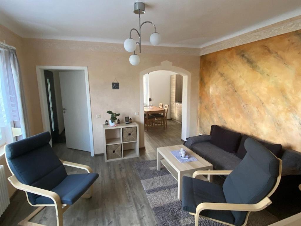 Modern Apartment in Waltershausen with Parking Exterior foto